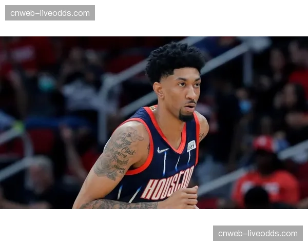 特写：国民队老将捕手迎来个人第2000场出赛，赛后获赠纪念球棒