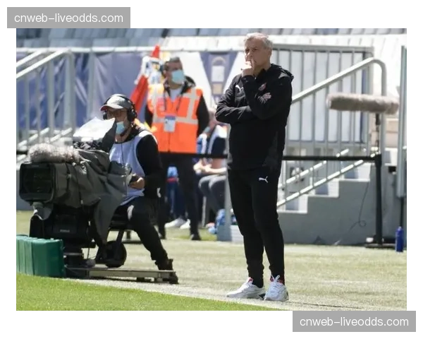 警方通报：已拘留三名在雷恩主场外涉嫌种族歧视的球迷