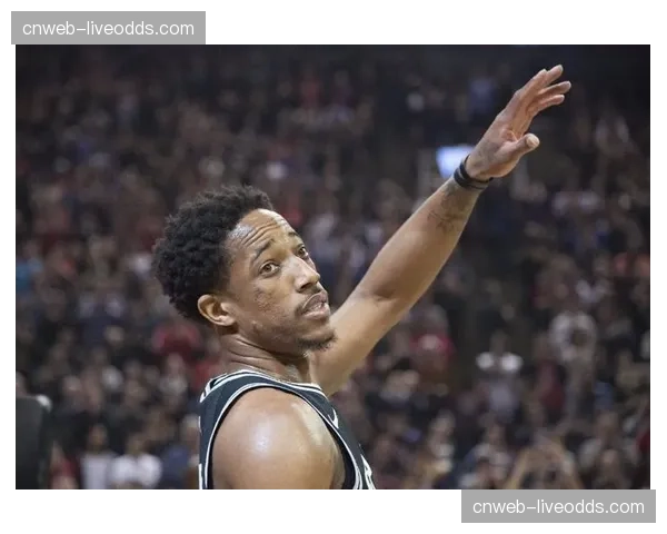 德罗赞压哨中投绝杀，公牛保留晋级季后赛希望